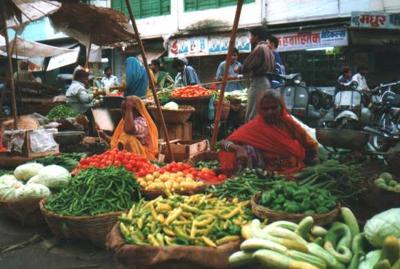 groentemarkt.jpg (34975 bytes)