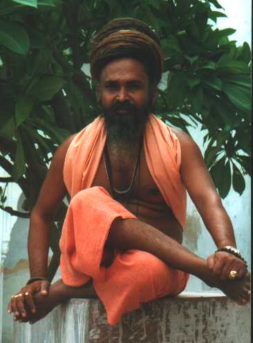 holy_man.jpg (20258 bytes)