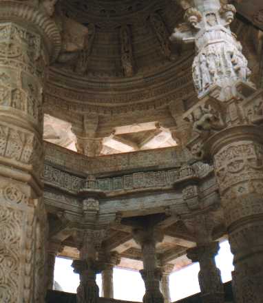 jaintempel3.jpg (20073 bytes)