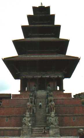 bhaktapur_tempel.jpg (11792 bytes)