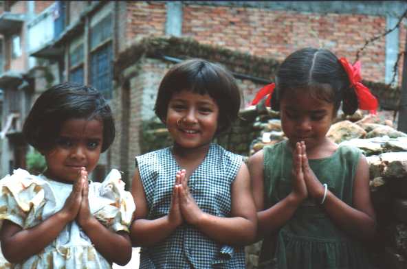 namaste_kindjes.jpg (27984 bytes)